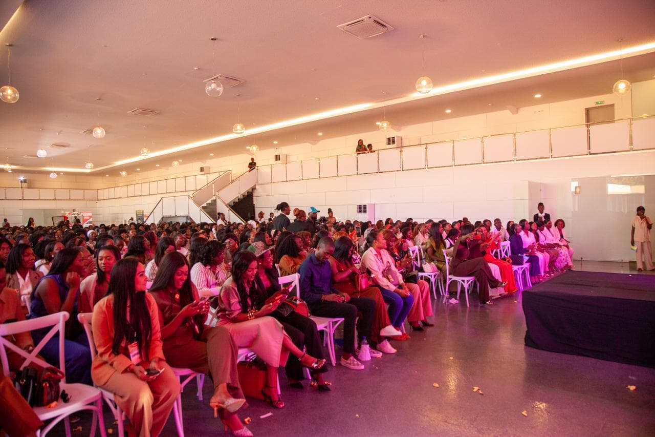Conferência Levanta-te: Um Marco de Transformação Feminina - Imagem 6